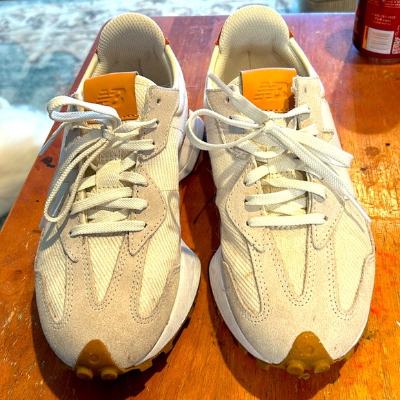 New Balance Shoes - Bought them, worn 3 times. Did not fit.